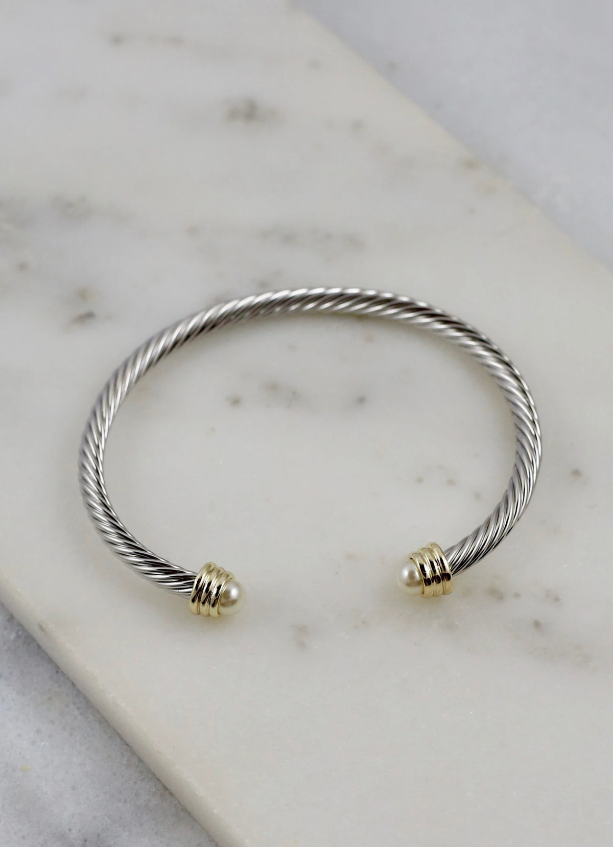 Lena Cable Bracelet With Stone End Pearls